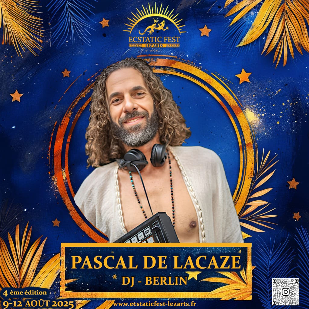 Pascal de Lacaze - Ecstatic Dance Pascal de Lacaze en performance live, fusionnant percussions et rythmes électroniques lors d'une session d'Ecstatic Dance.