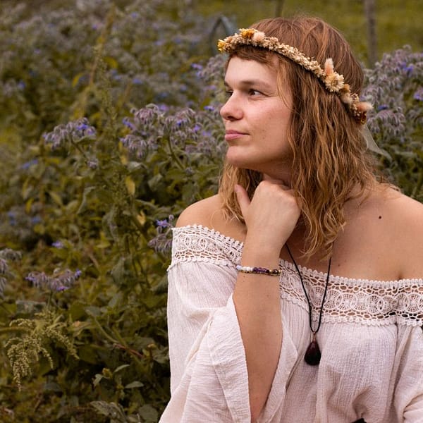 đż Mathilde Larbanes â CosmĂ©tiques naturels aux plantes bio